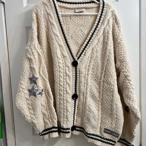Taylor Swift: the “cardigan”
